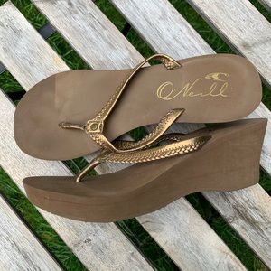 O’Neill Women’s Bronze Wedge Sandal, size 9